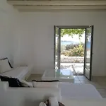 Cycladic Seaside Studio *